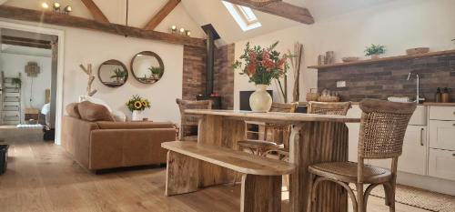 Guildford Apartment | Weston Cottage 4