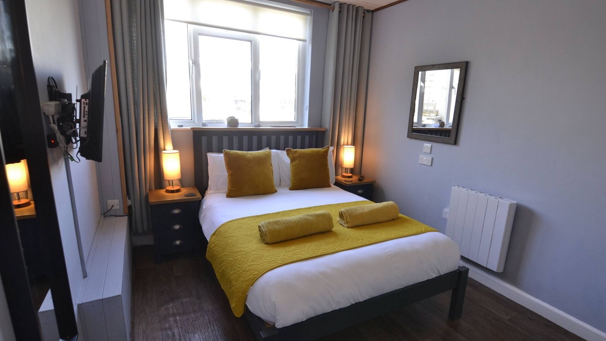 West Bay Apartment | Westpoint Apartments -The Studio No Pets