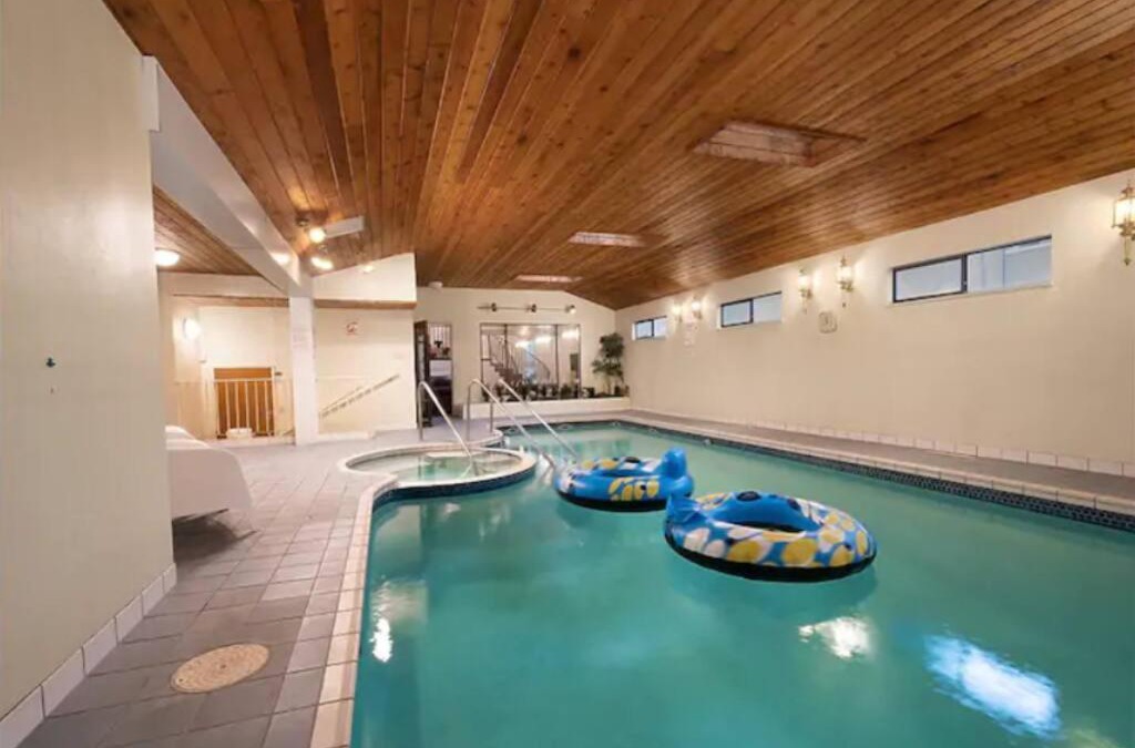 Shaughnessy Villa | Westside Pool Home-8 min to Downtown, Yard Parking