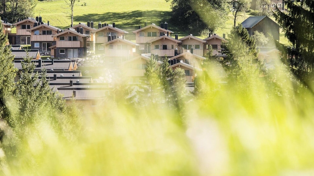 Wald am Arlberg Apartment | Westwood apartment, chalet apartment with indoor pool and sauna