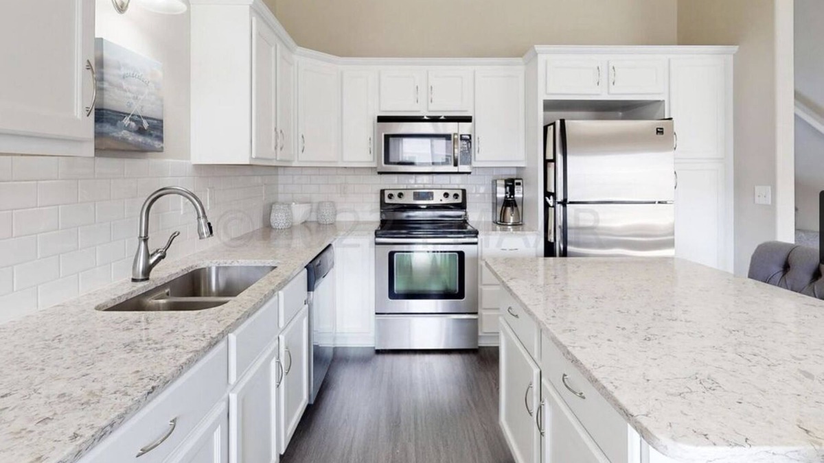 West Fargo House | WF10 NEW listing: Close to EVERYTHING and cute!