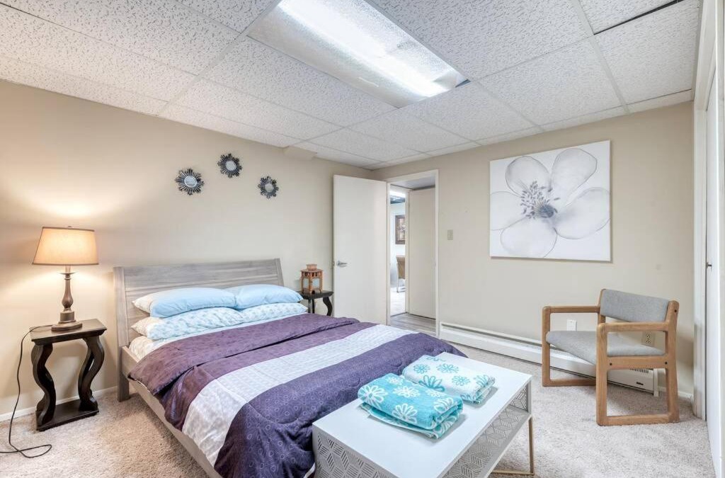 Wilburton House | WFH VILLA: Move-in ready house near downtown