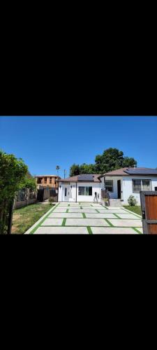 Winnetka Apartment | WG House Winnetka Los Angeles
