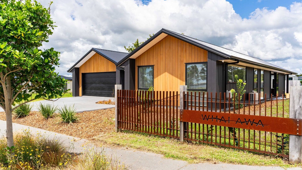 Mangawhai House | Whai Awa Retreat - Mangawhai Holiday Home