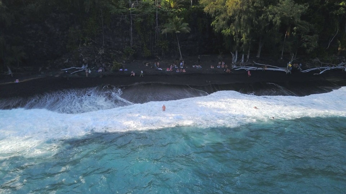 Kehena Beach Estates Cottage | Whale House w/AC @ Kehena Beach, Hawaii (Oceanfront)