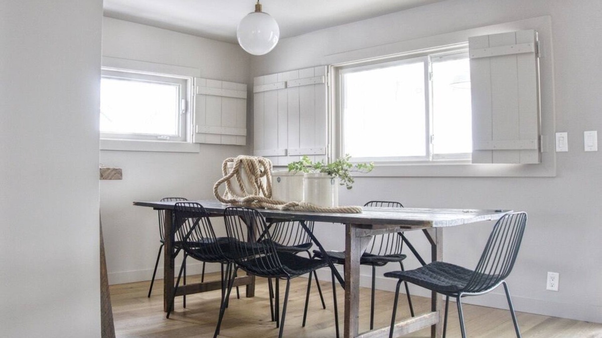 Wellington House | Wharf House in Prince Edward County - Pet Friendly