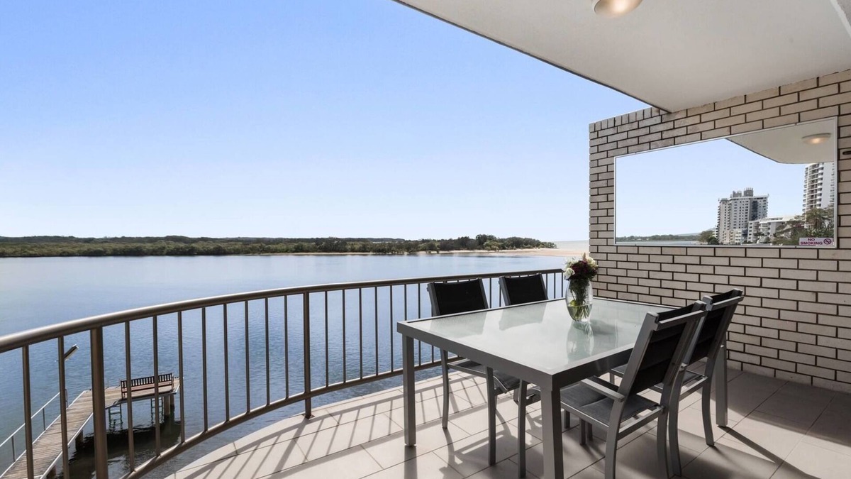 Maroochydore Apartment | Wharf Lodge 2 Bedroom River View Apartment