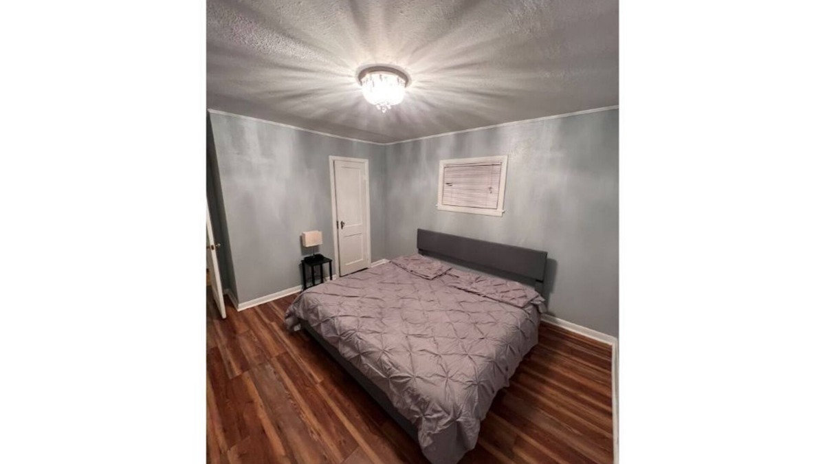 Nitro House | What a cute 2 bed room 1 bath home