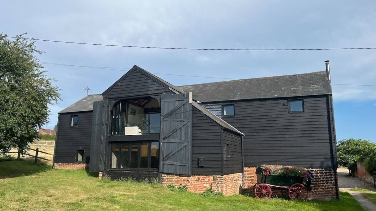 Manningtree House | Wheatsheaf Barn Retreat