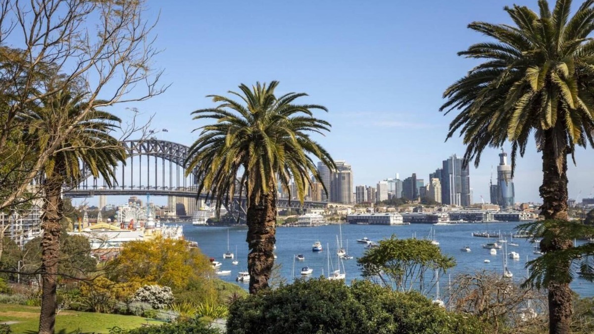 North Sydney Apartment | Wheelchair Accessible 1 Bedroom Apartment at Miller Street, North Sydney