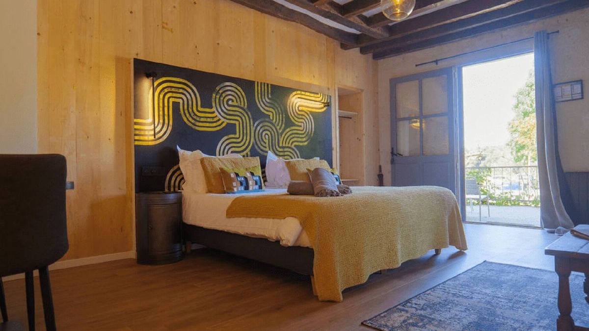 Candes-Saint-Martin House | When heritage, art and well-being meet