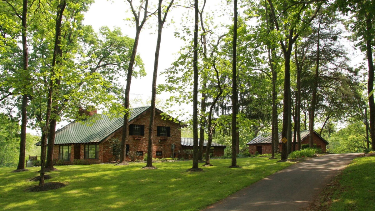 Warrenton House | Where Charming Local History Meets Modern Comfort ~ Historic Fauquier County, VA
