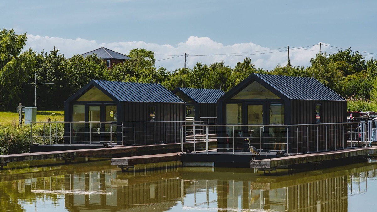 Huxley Apartment | Whimbrel - Marina that sleeps2 guests in 1 bedroom