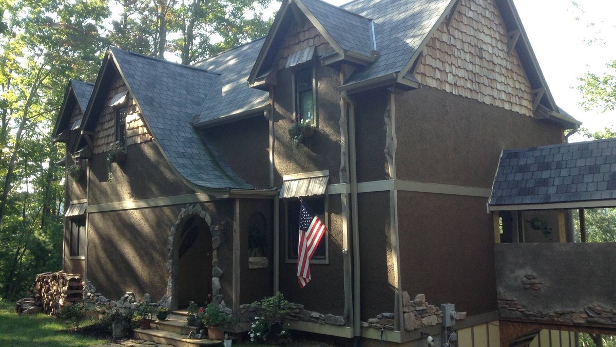 Skyland Bed & Breakfast | Whimsical Mountain retreat with gorgeous views and privacy.