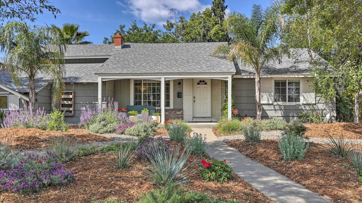 Southwestern Sacramento House | Whimsical Sacramento Home w/Garden & Patio!