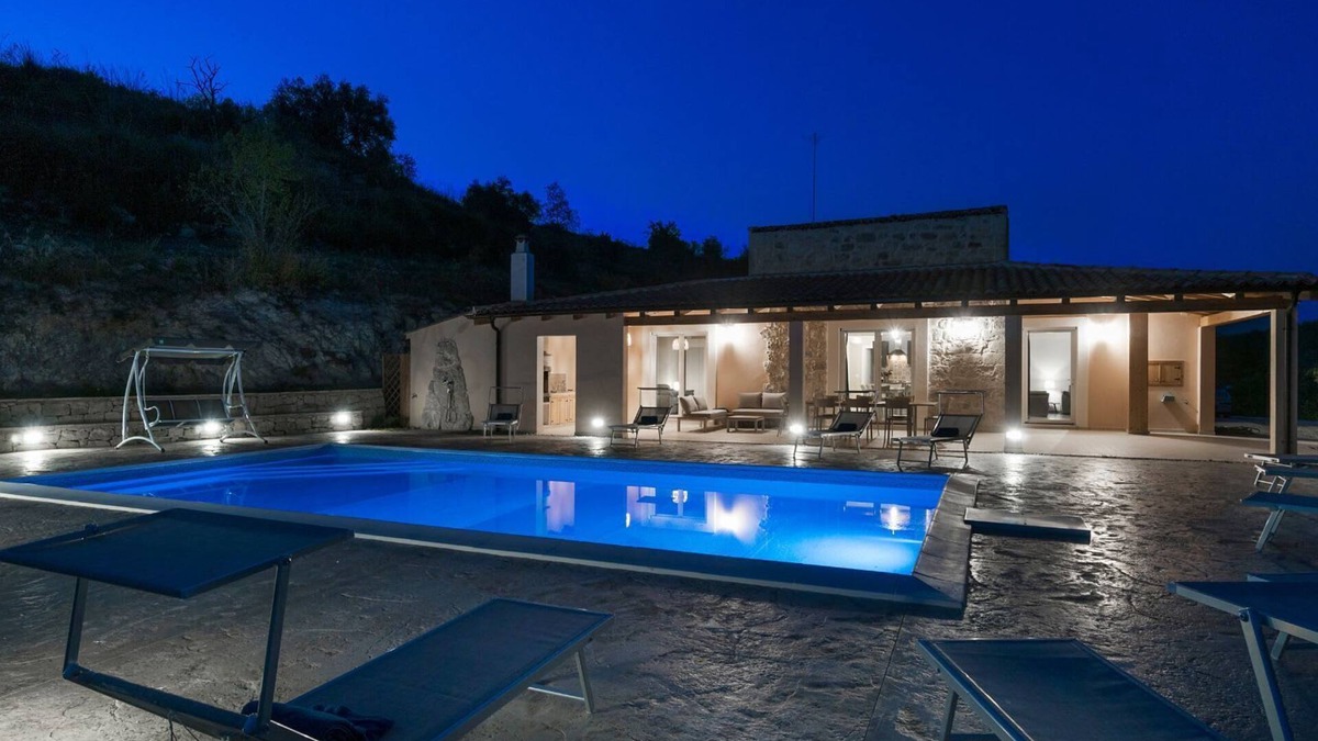 Giarratana Villa | Whimsical Sicilian Villa With Garden