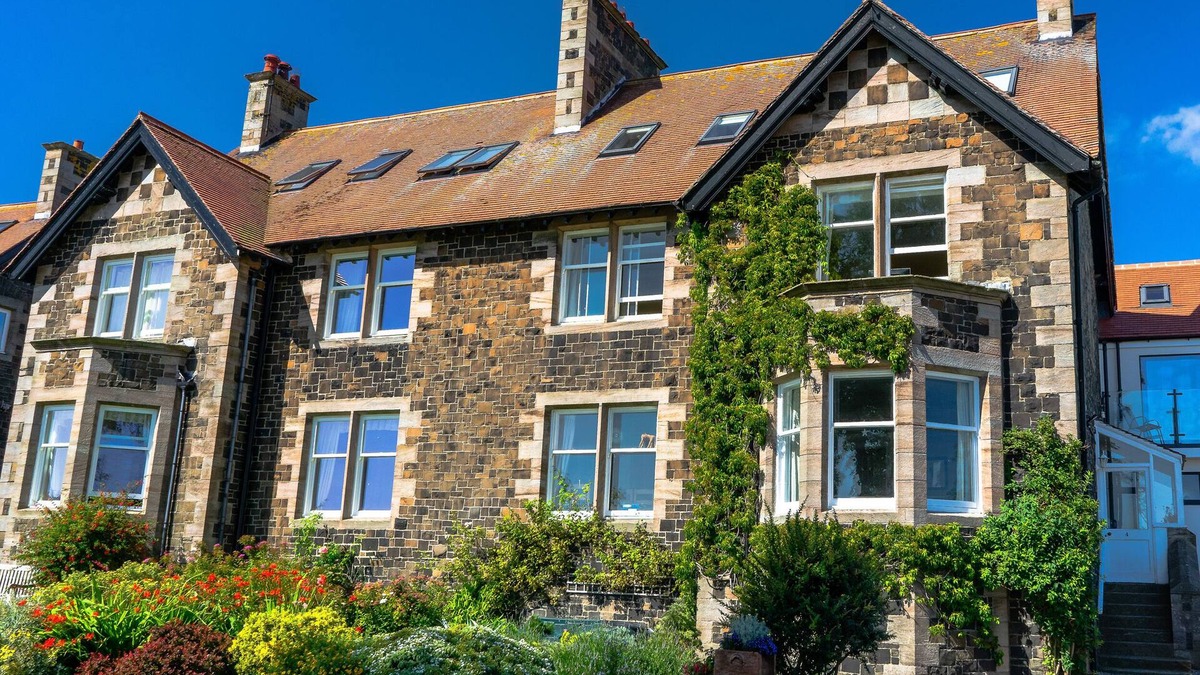 Embleton Cottage | WHINSTONES AT 4 THE VILLAS, pet friendly, with open fire in Embleton
