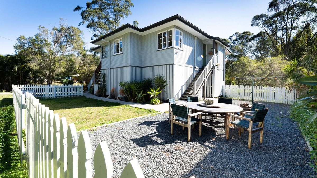 Eumundi Cottage | Whip bird Cottage in the heart of Eumundi