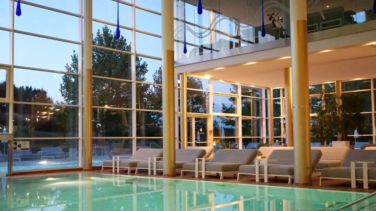 Bad Waltersdorf Apartment | Whirlpool Suite "Amadeus" - View - Far-reaching view - Golf & Wellness