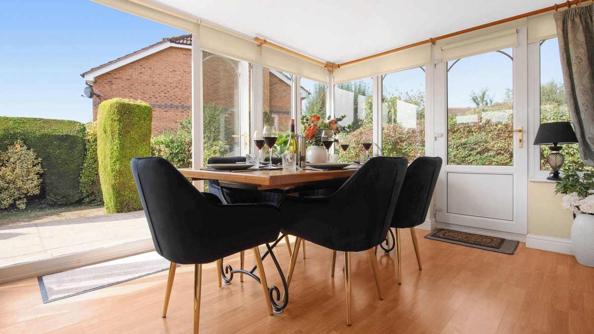 Worcester House | WhiskAwayStays Toulouse Drive No. 26