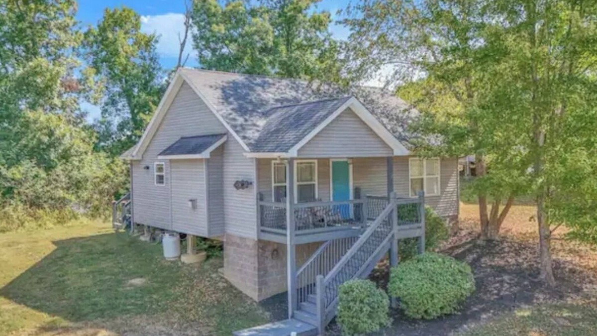 Taylorsville Cottage | Whiskey River Cottage - Located on Ky Bourbon Trail and Taylorsville Lake