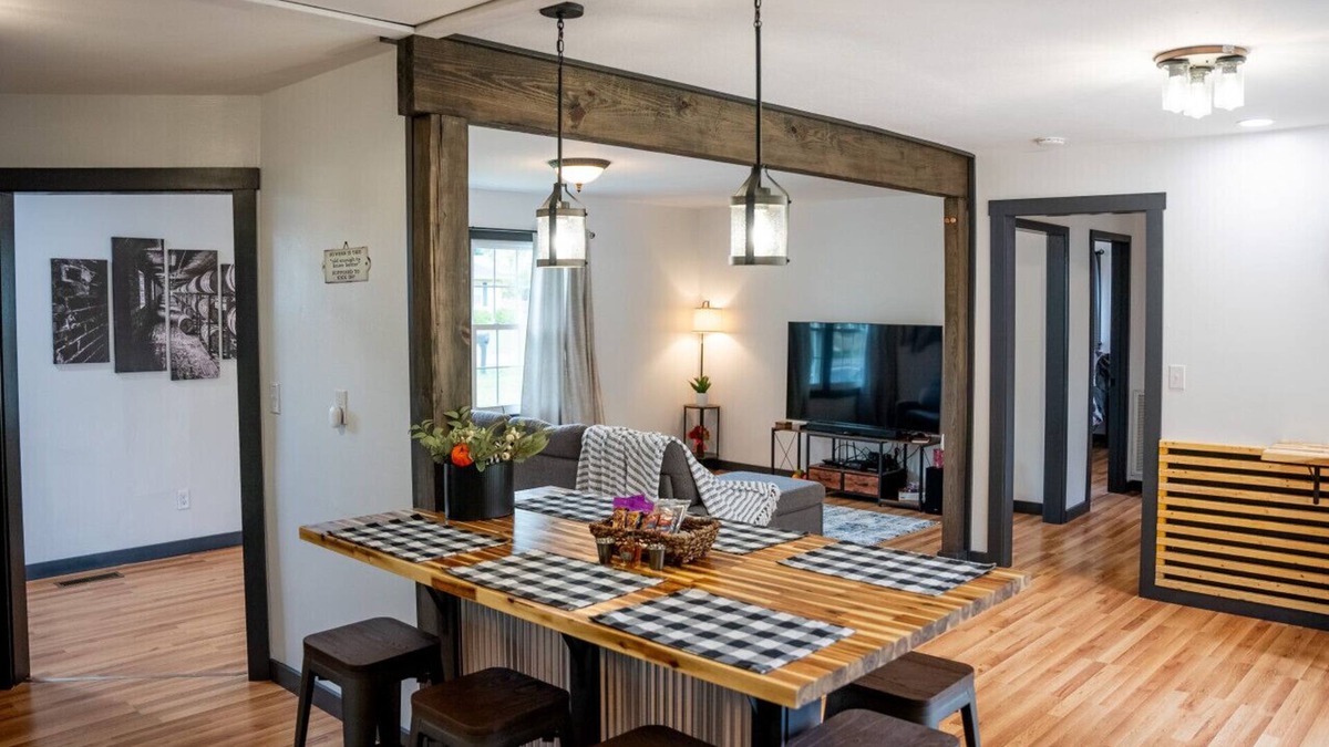 Tullahoma House | Whiskey Trails Cottage