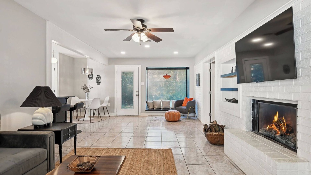 Covington Cottage | Whispering Oaks "The Cottage"