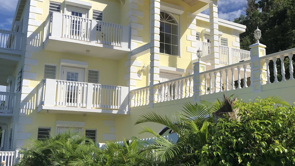 Caret Bay House | Whispering Palms Luxurious Estate