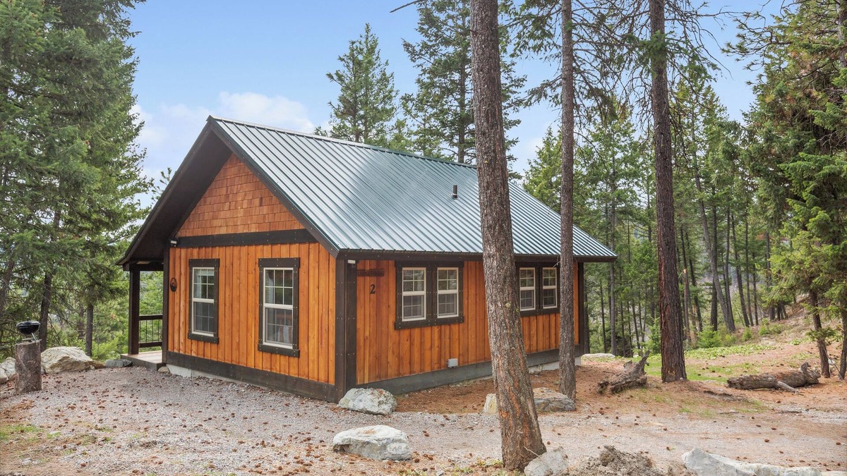 Lakeside Cabin | Whispering Pines cabin rentals