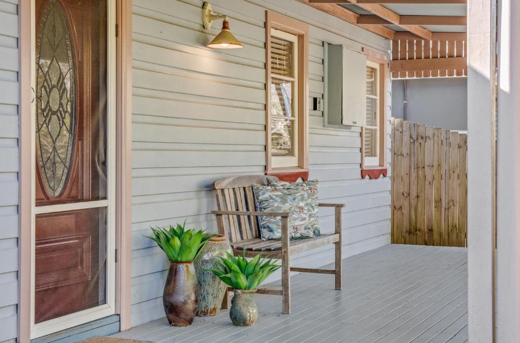 Wentworth Falls House | Whispering Pines Cottages