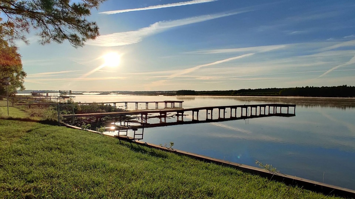 Trinity Cottage | Whispering Pines on Lake (Woods/Hot Tub/Lakefront)