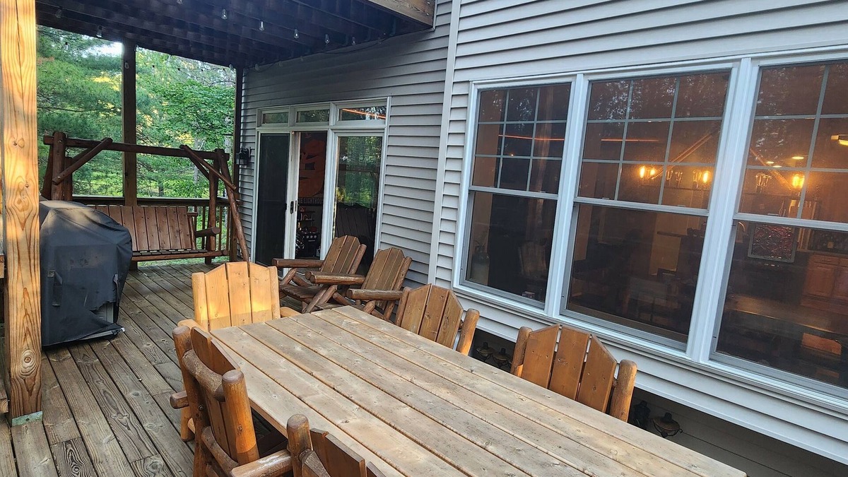 Pellston House | Whispering White Pines Duplex Whole Double Unit