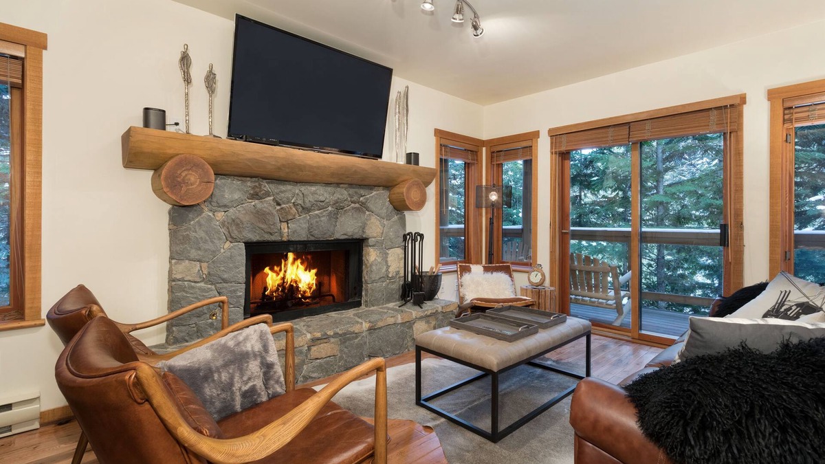 Nordic Estates Condo | Whistler Creekside Luxurious Unit in Taluswood