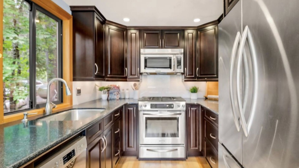 Whistler Ski Chalet | Whistler Family Chalet - Sleep 8
