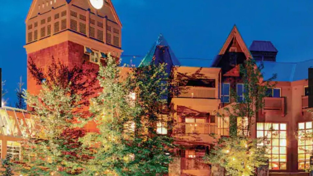 Whistler Resort | Whistler Hilton Ski Resort. Cozy one bedroom. Steps away from all the fun!
