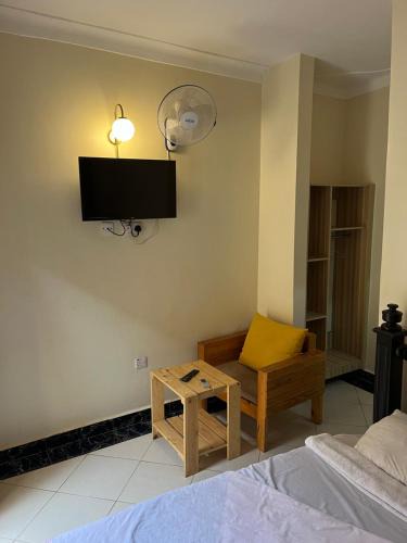 Kampala Apartment | White Ash Studios Komamboga