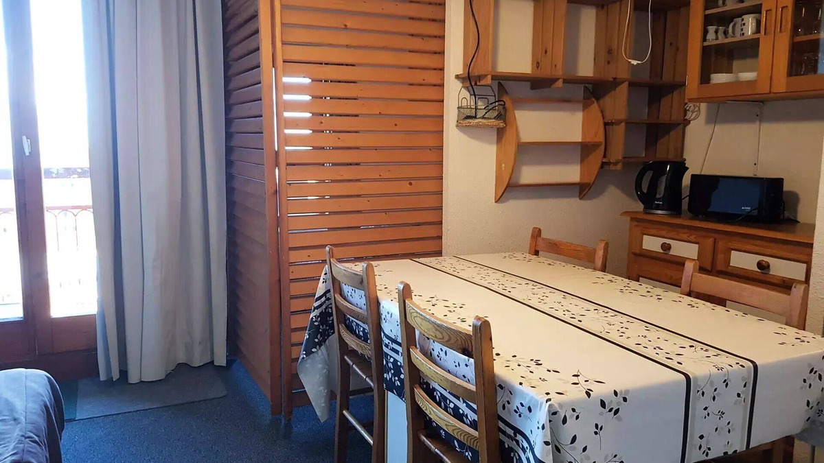 Arc-2000 Apartment | White Background Residence - Studio for 4 people in Arc 2000 near the ice rink
