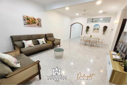 Kluang House | White Castle (Klg Baru) 11pax Semi-D Games/Neflix/Aeon