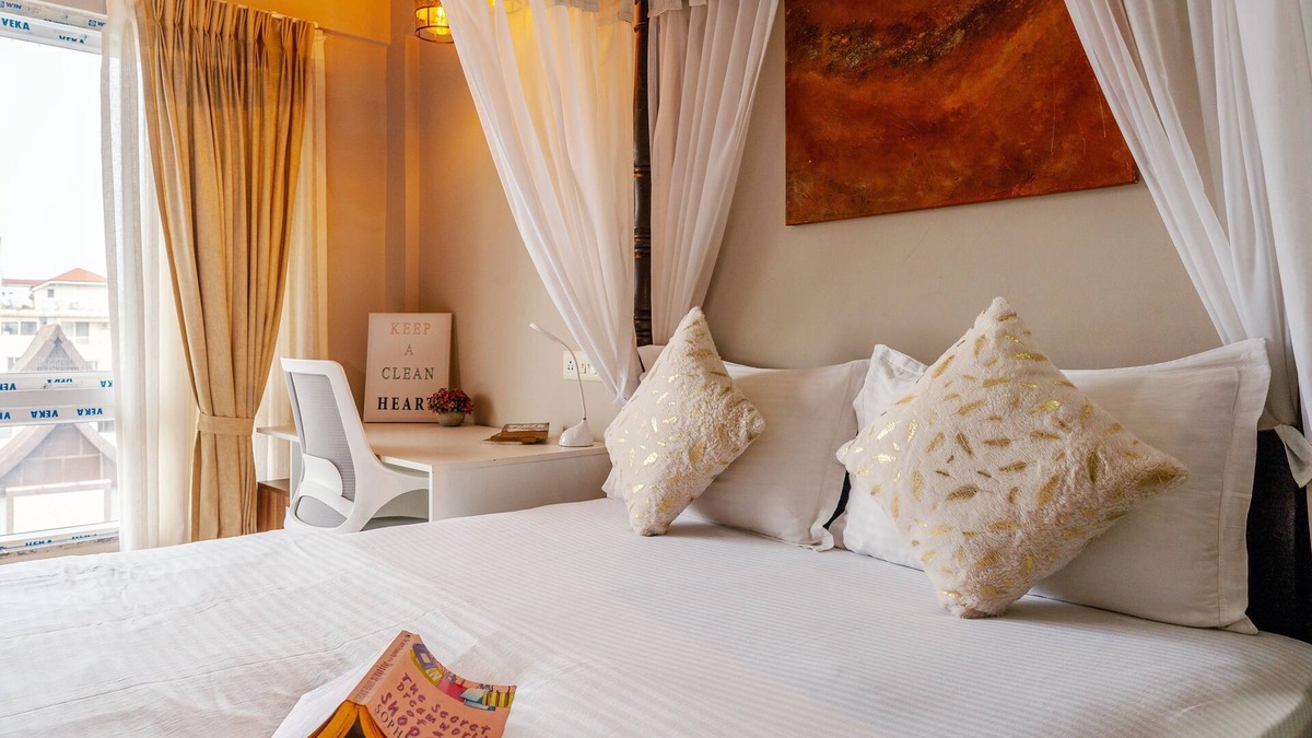 Nerul Apartment | White Feather Castle