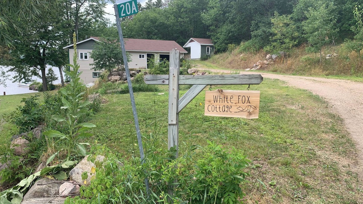 Madawaska Valley Cottage | White Fox Lakehouse new HOT TUB & SAUNA