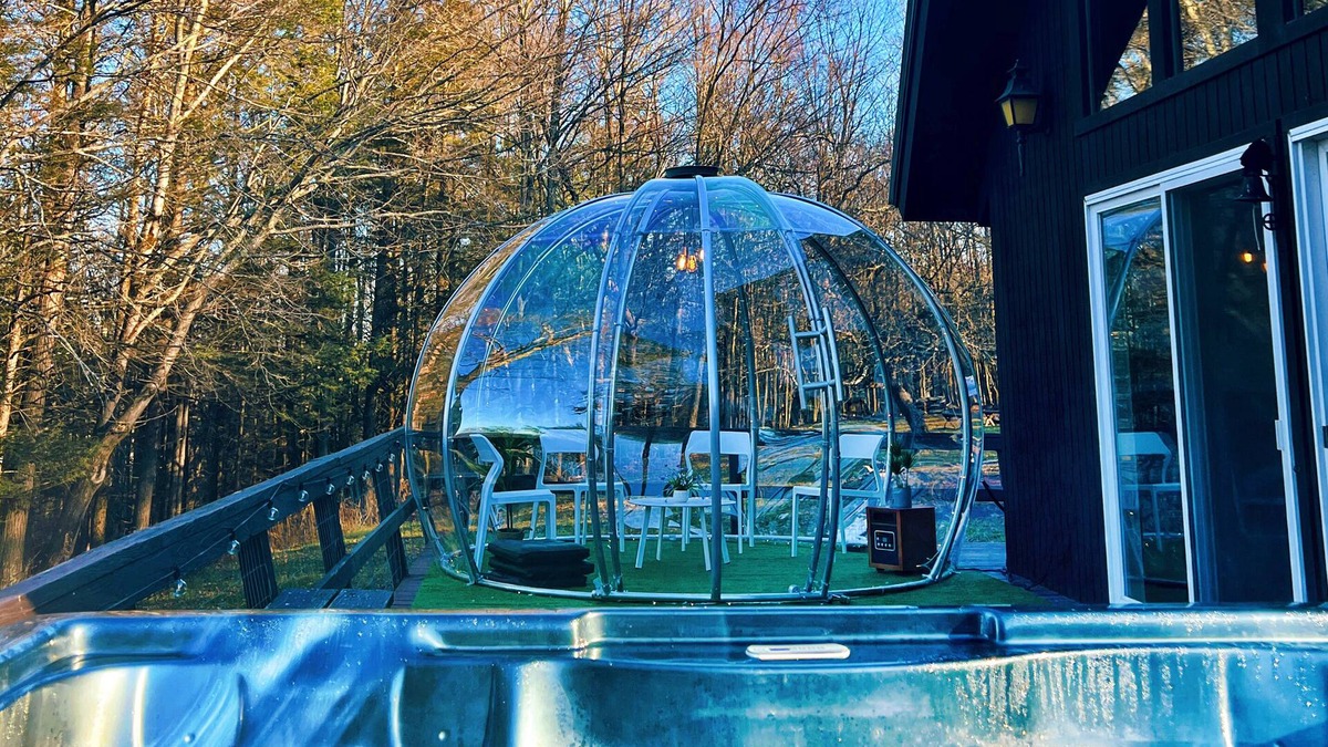 Prattsville Ski Chalet | White Holiday Cozy Chalet W Hot Tub bubble room and pool