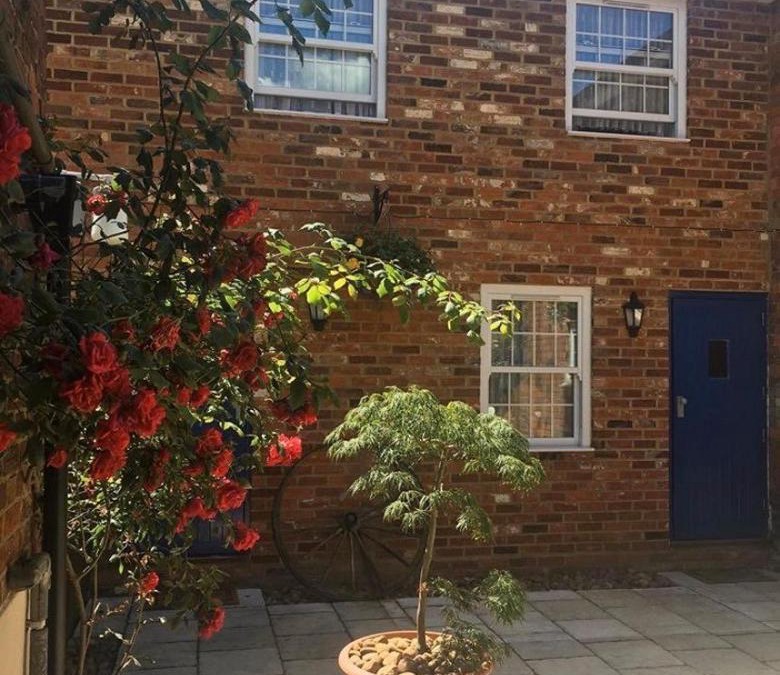 Linslade Hotel | White horse Pub