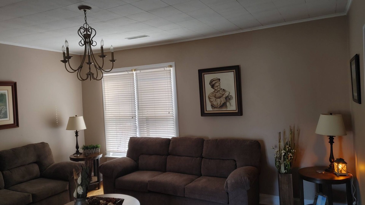 Brookfield Apartment | White House Lodge-Upper 2 Bedroom-Parkview
