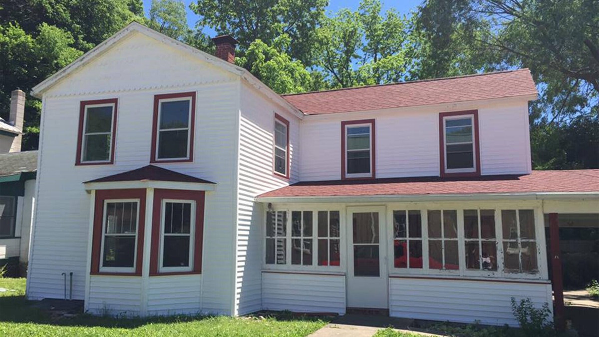 Glen Haven House | White House of Glen Haven