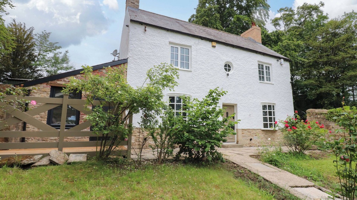 Durham Cottage | WHITE HOUSE, pet friendly, luxury holiday cottage in Durham