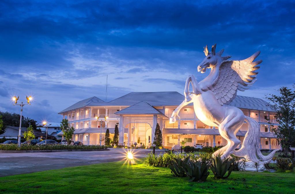 Mai Ngam Hotel | White House