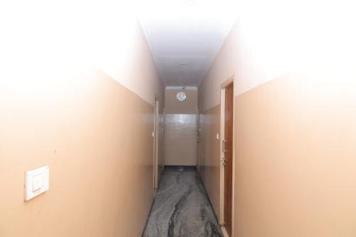 Chennai Cabin | White Inn Vandalur