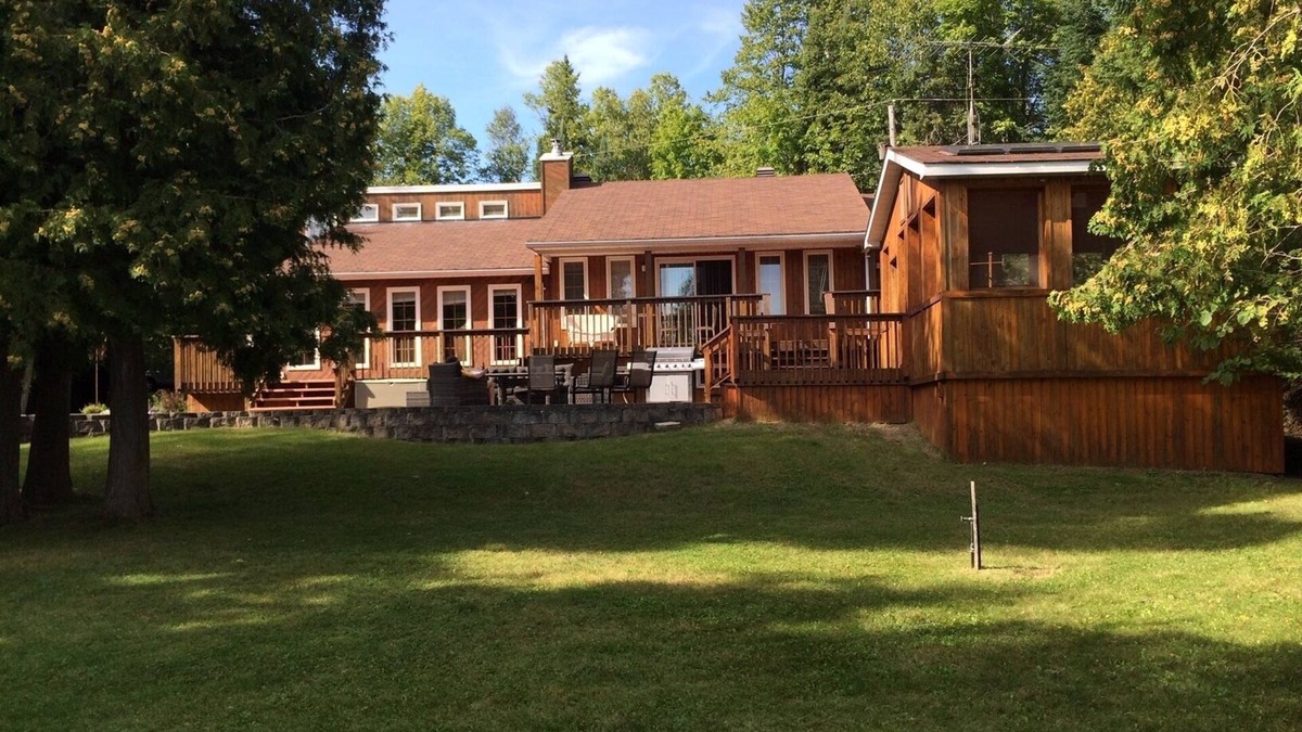 Lanark Highlands Cottage | White Lake Waterfront Four Season Home