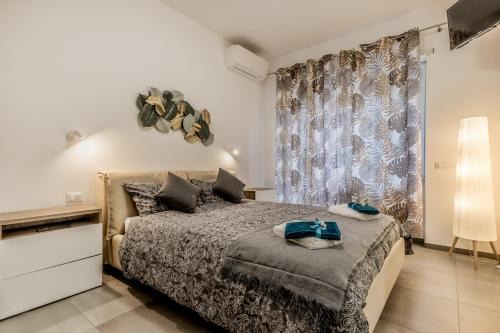 Quartiere XXVII Primavalle Apartment | White Living R-home