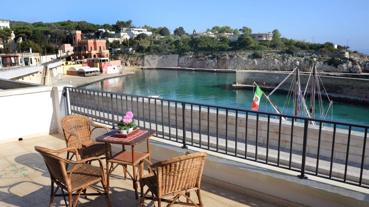 Porto Tricase House | White on the Sea
